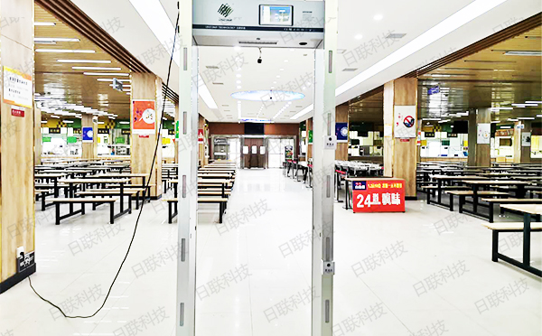 米兰·(milan)测温门