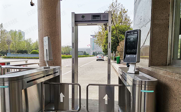 米兰·(milan)X光机